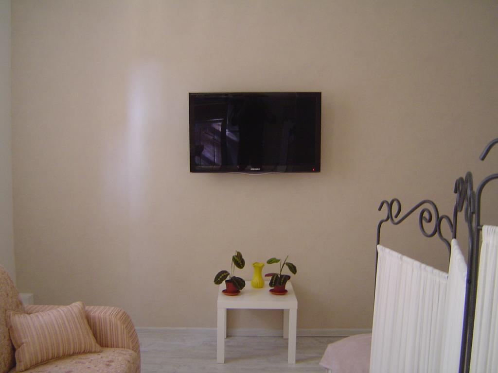 Apartment K. Marksa 5 Hrodna Quarto foto